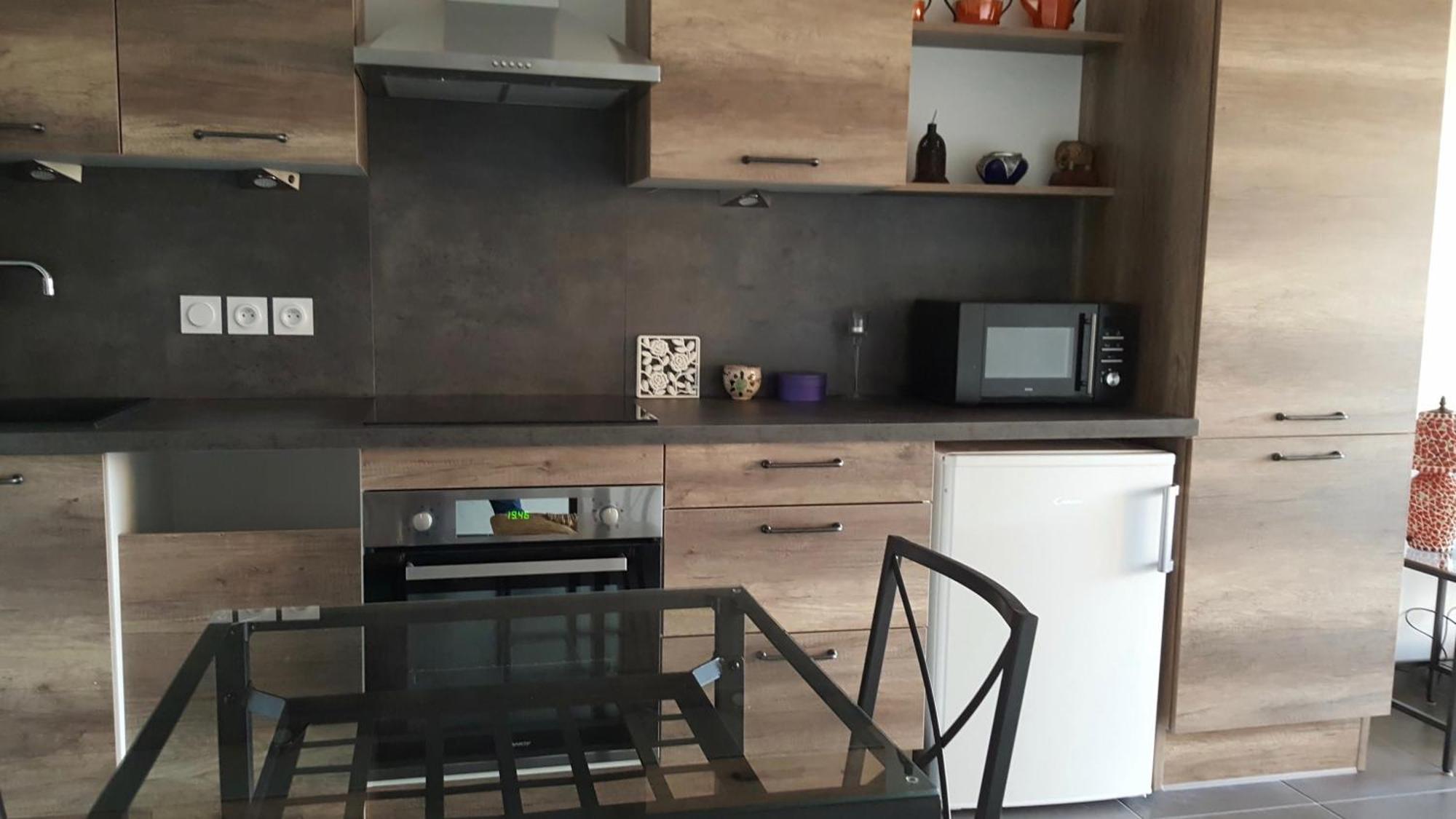 Studio Vista Apartment อองทีบส์ ภายนอก รูปภาพ
