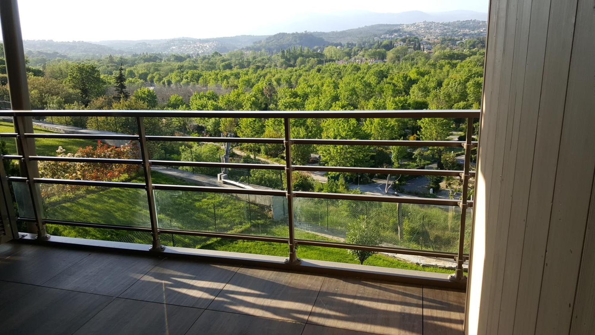Studio Vista Apartment อองทีบส์ ภายนอก รูปภาพ
