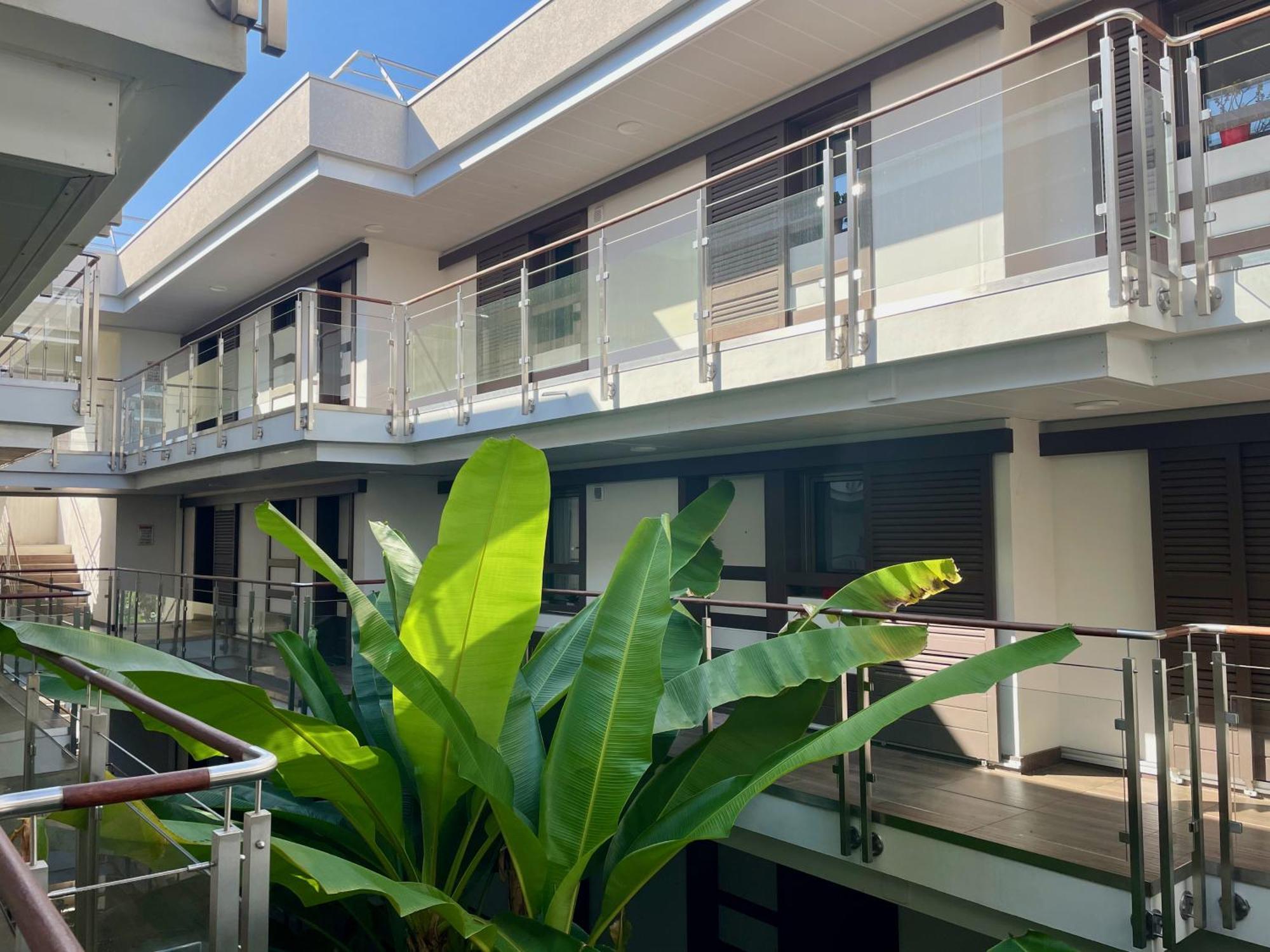 Studio Vista Apartment อองทีบส์ ภายนอก รูปภาพ